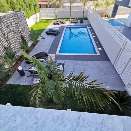 Larnaca New Marina Flat With Communal Pool Appartement Larnaca