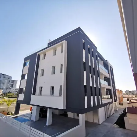 Appartement Larnaca New Marina Flat With Communal Pool