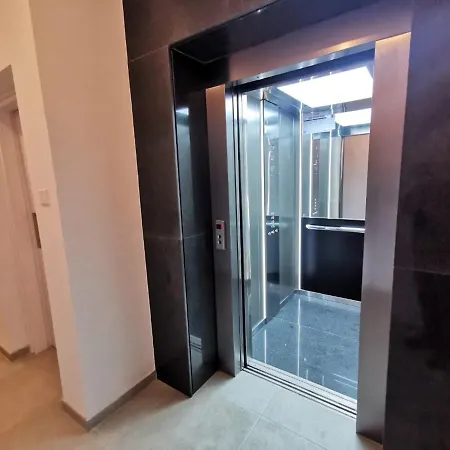 דירה Larnaca New Marina Flat With Communal Pool